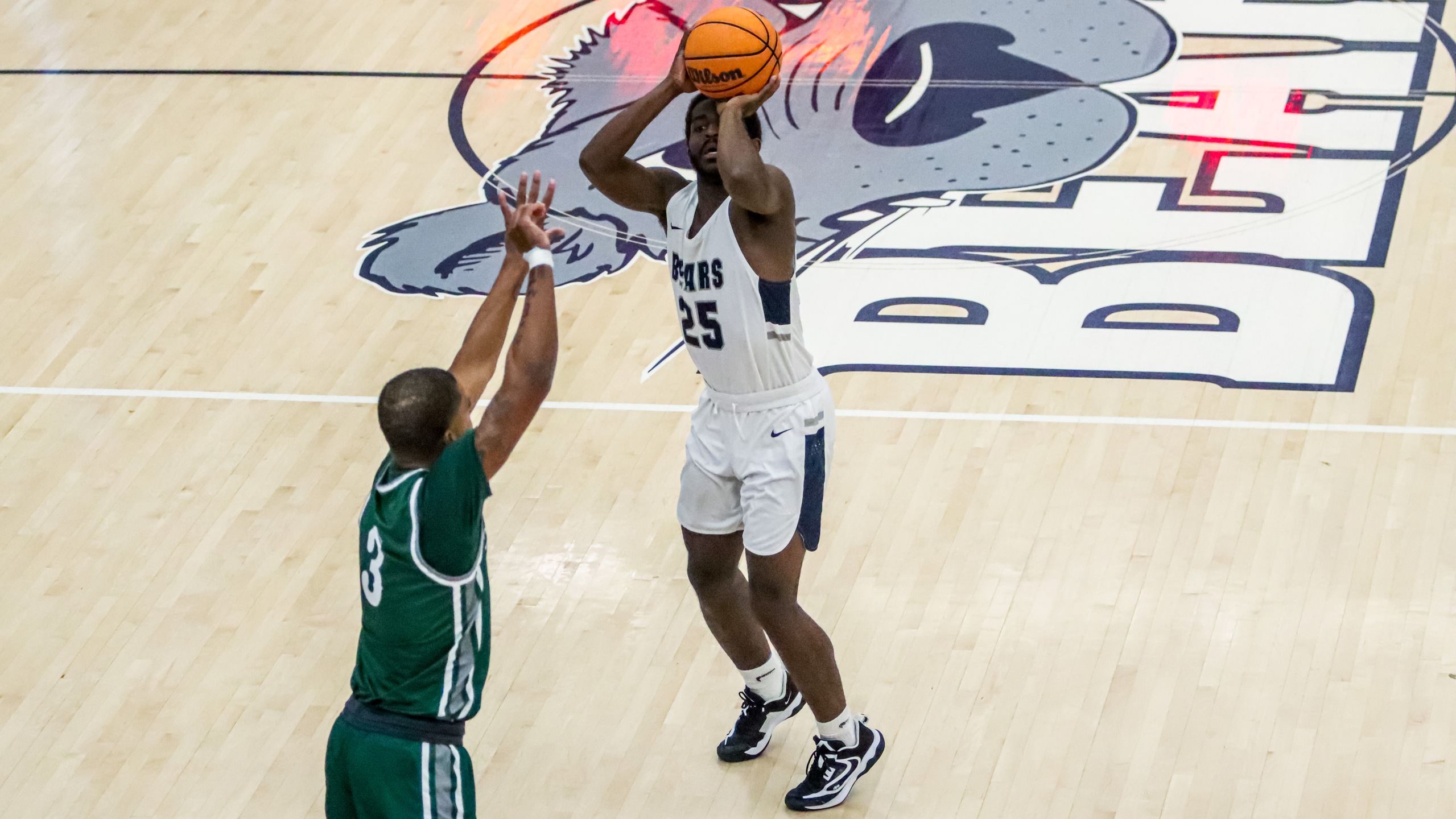 Men's Basketball Earns First Skyline Triumph in Close Affair with USMMA