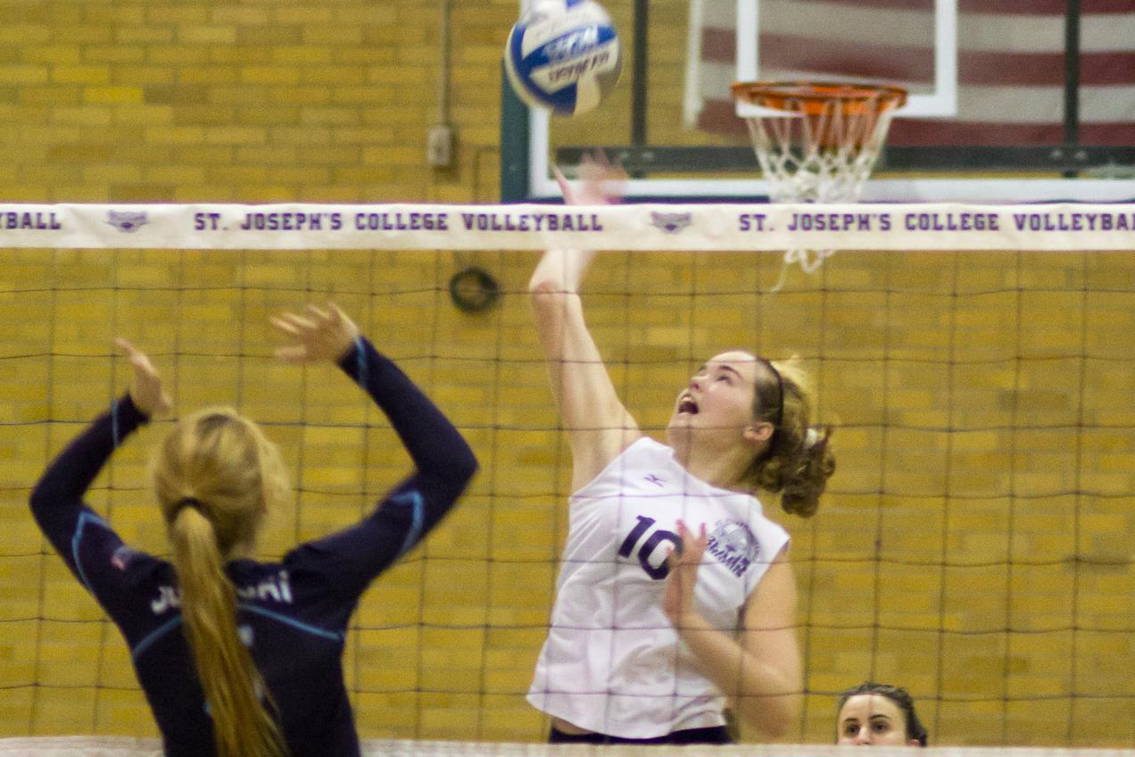 Women's Volleyball Rallies Come Up Short, Falling to John Jay in Straight Sets
