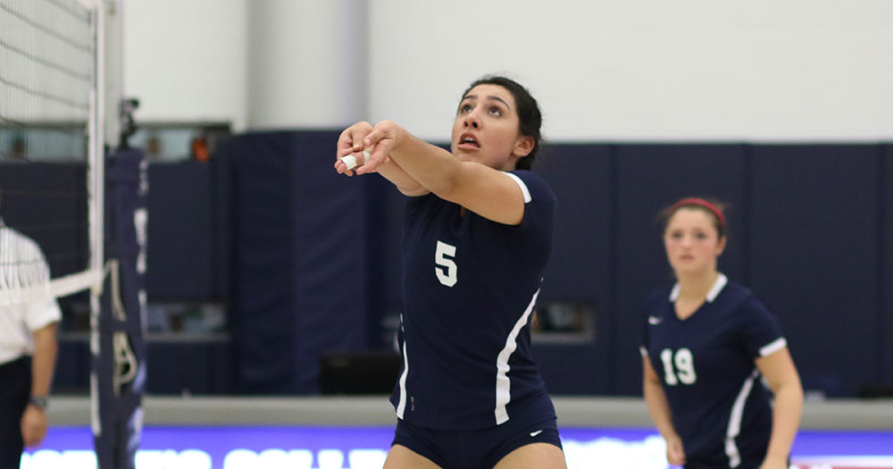 Carbone First To 1,000 Digs But Women's Volleyball Tripped Up at Staten Island