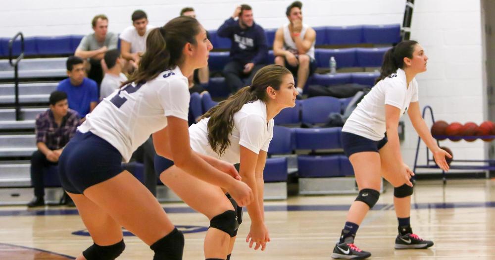 Women’s Volleyball Sweeps Season Series With Medgar Evers and Moves Back to .500