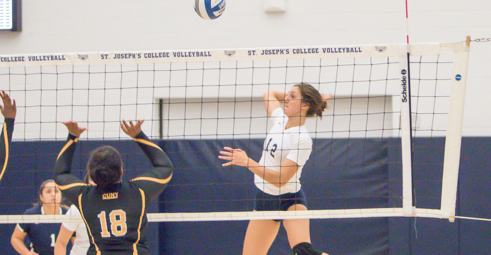 Women’s Volleyball Moves Over .500 Mark Outlasting Lehman in Five Sets at Home