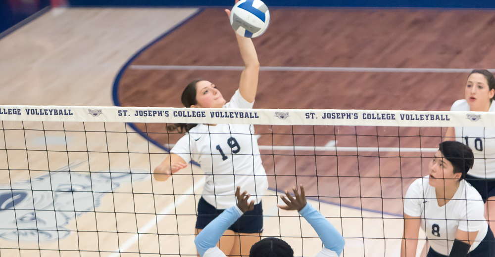 Women’s Volleyball Caps .500 Campaign With Straight-Set Triumph Over Old Westbury
