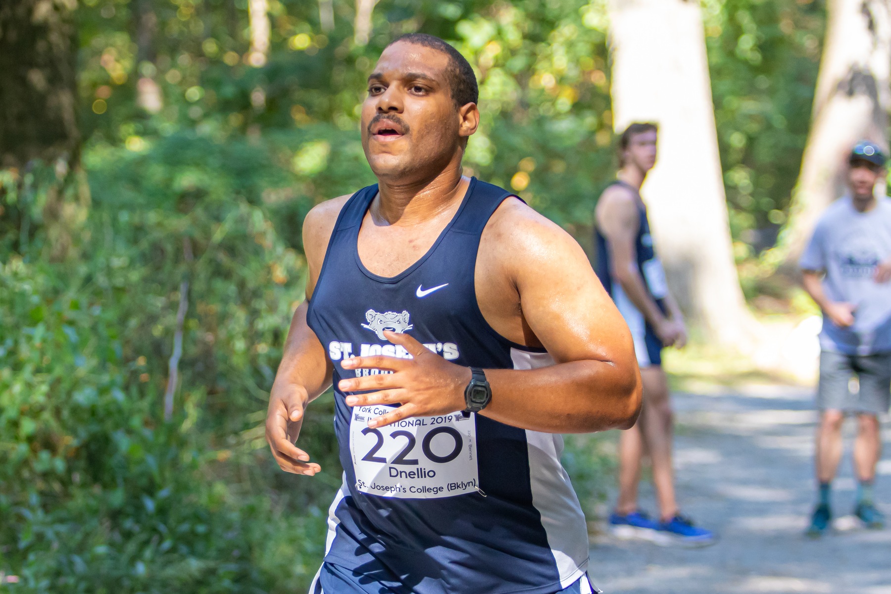 Cross Country Competes in DeSales Invitational