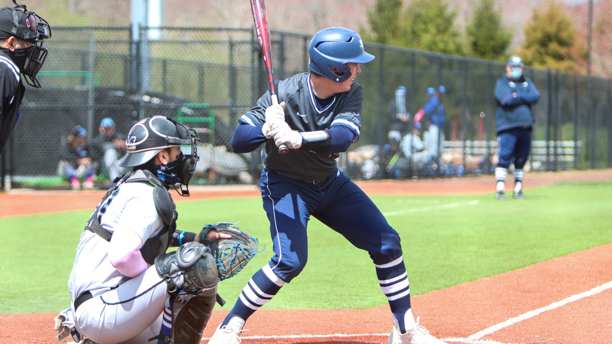 Mount Saint Mary Slips Past Baseball With Late-Inning Surges