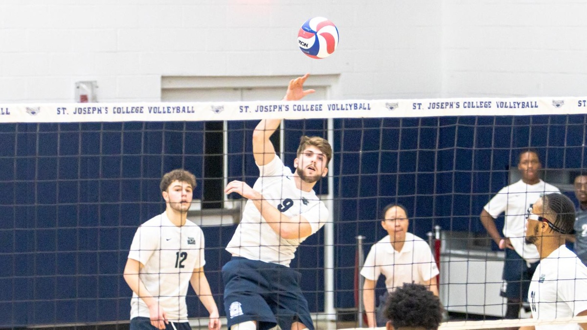 Men’s Volleyball Downs Mount Saint Vincent in Skyline Tri-Match; Falls to Ramapo