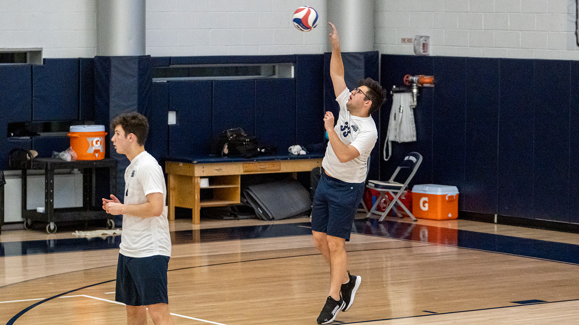 Men’s Volleyball Posts Season High in Kills in Doubleheader at Sarah Lawrence