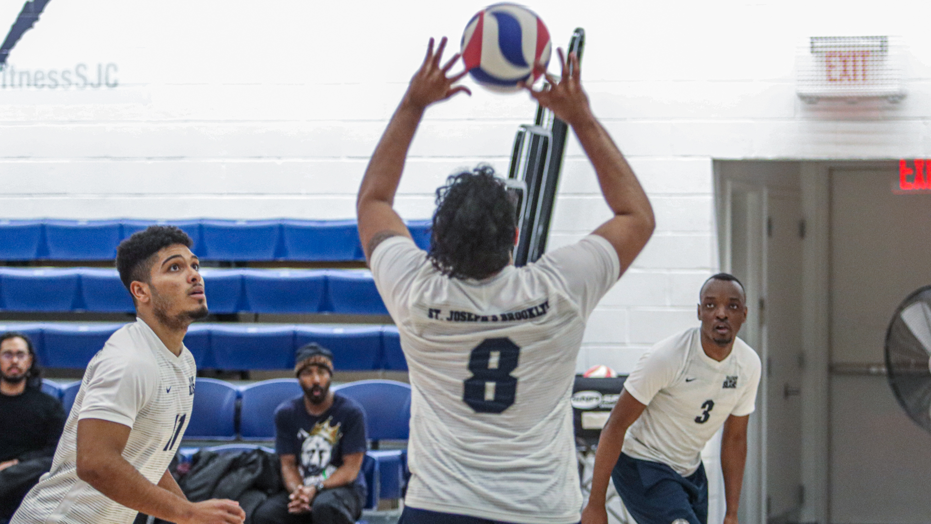 Men’s Volleyball Falls to First-Place SJC Long Island in Season Finale