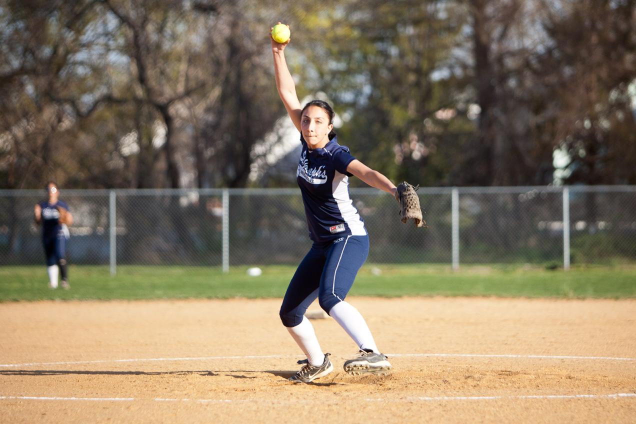 Perillo & Marino Toss Combined No-Hitter, Vargas Fires One-Hitter as Softball Sweeps Sarah Lawrence