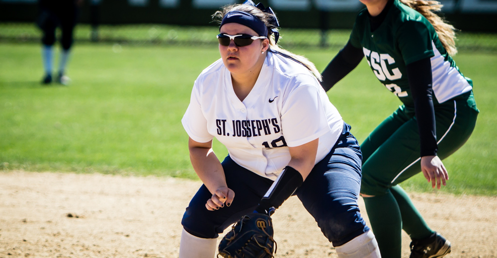 Softball Sweeps Old Westbury to Clinch Winning Campaign
