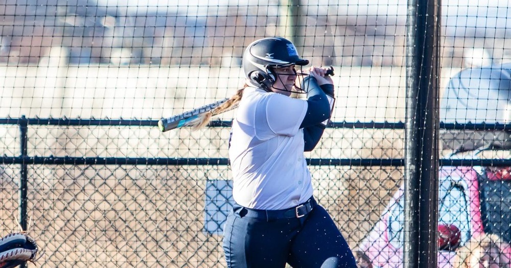 Baglino Knocks Seven Hits, Gentile Goes Yard in Softball Split With Sarah Lawrence