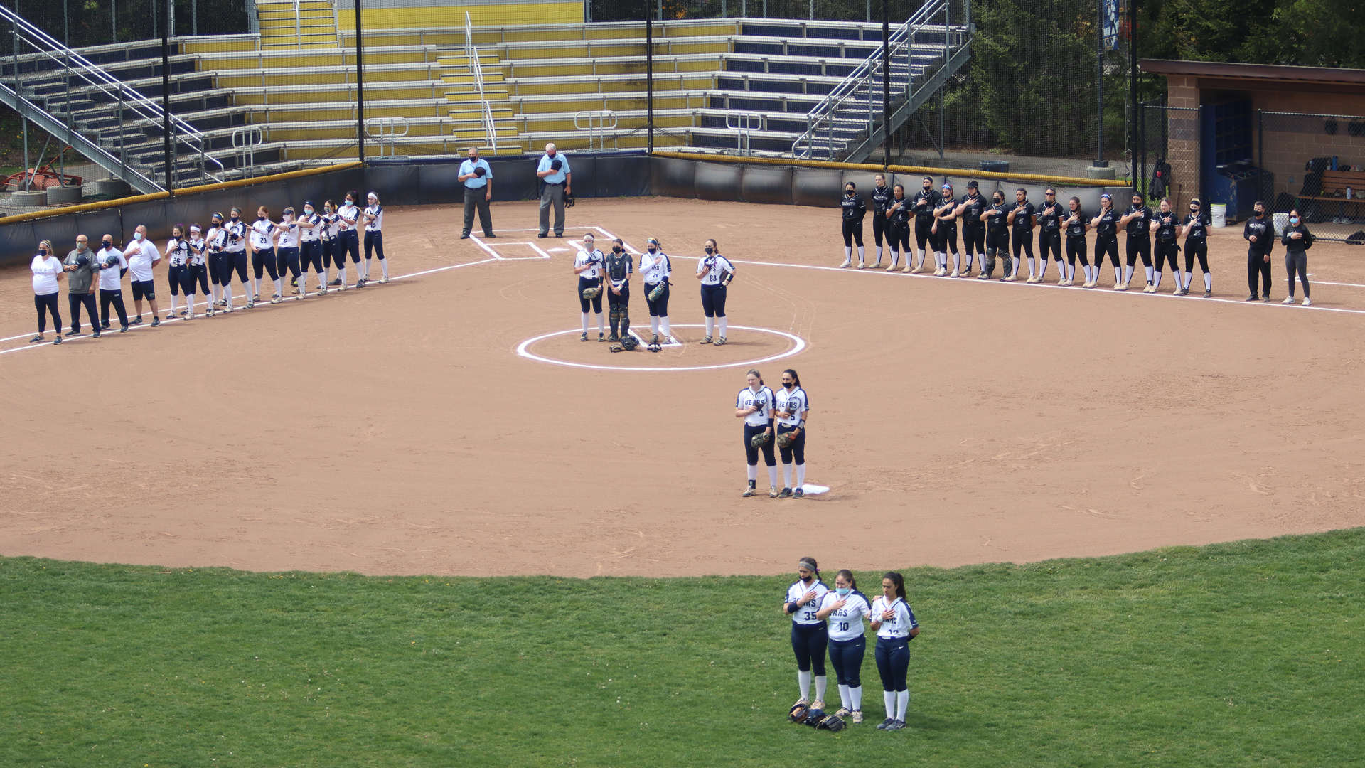 Softball Comes Up Short in Season Finale Against Manhattanville