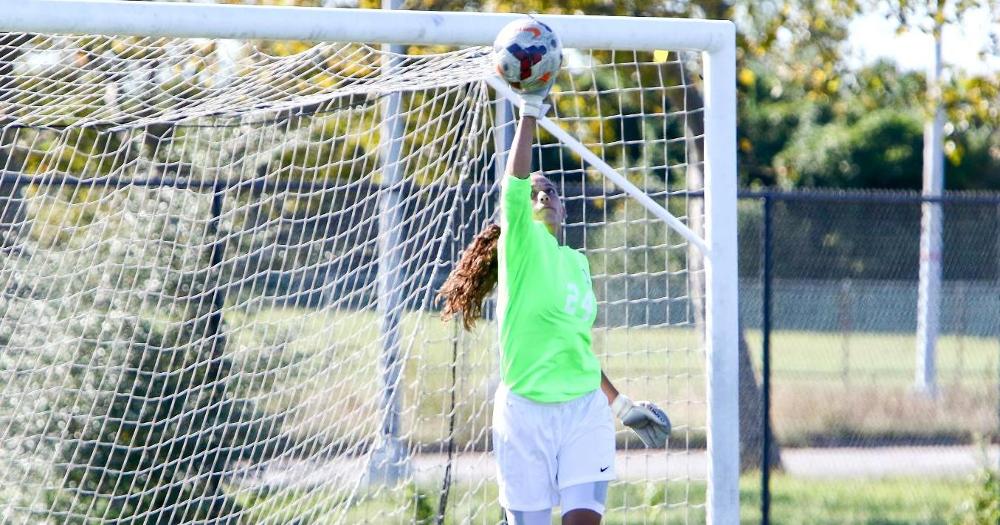 Candelaria Stops 36 Shots as Women’s Soccer Travels to Albany to Visit Sage