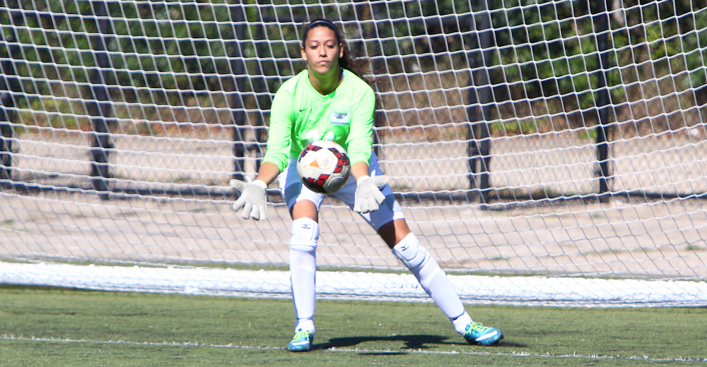 Candelaria Clears 200 Saves as Women’s Soccer Wraps Up First Season Under Lawson