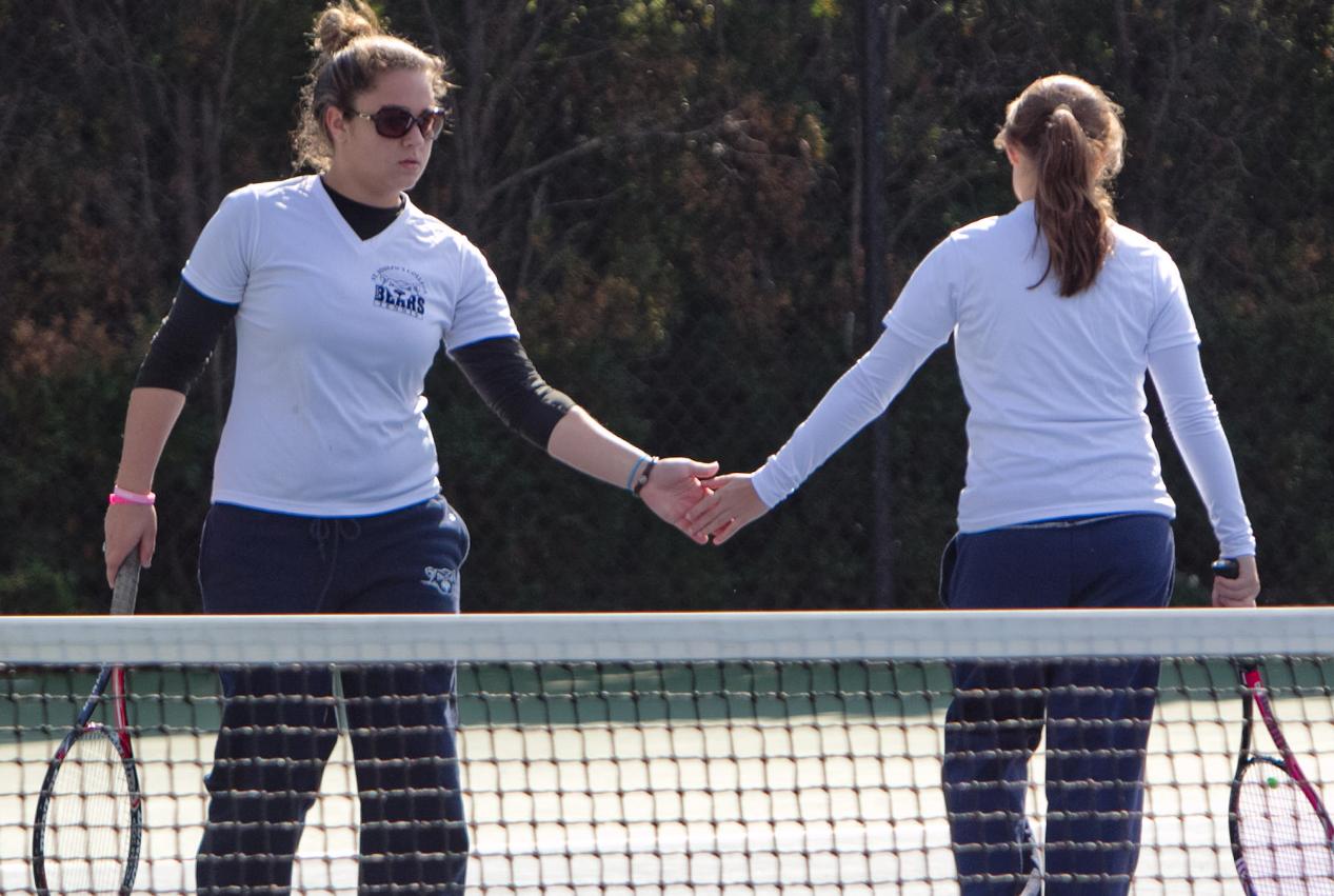 McNamee and Rossi Lead Women's Tennis to 3rd Place at HVIAC Championships