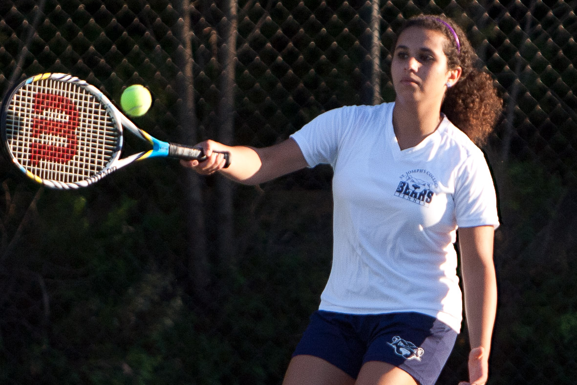 Women's Tennis Secures A Pair of Doubles Wins in Loss to Yeshiva