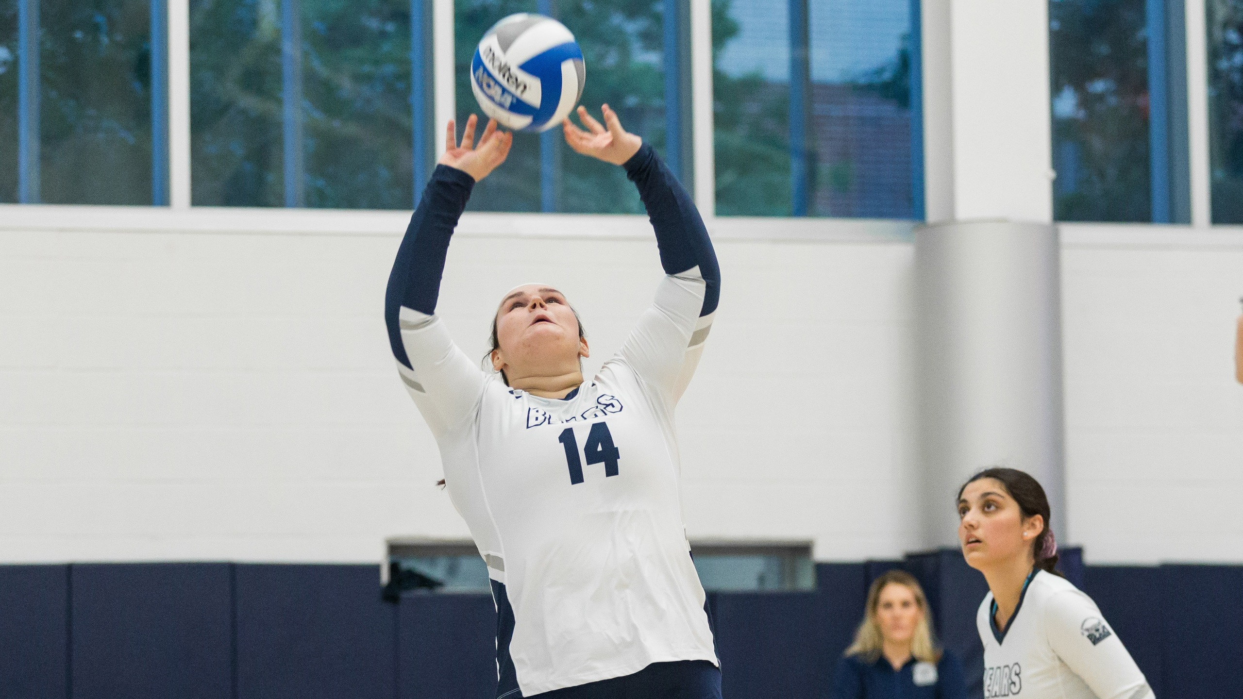 Women's Volleyball Outlasts Mount Saint Vincent in Four Sets